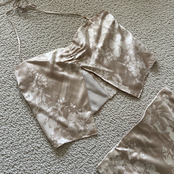 Reformation Beba Silk Two Piece in Sable - Picture 4 of 5